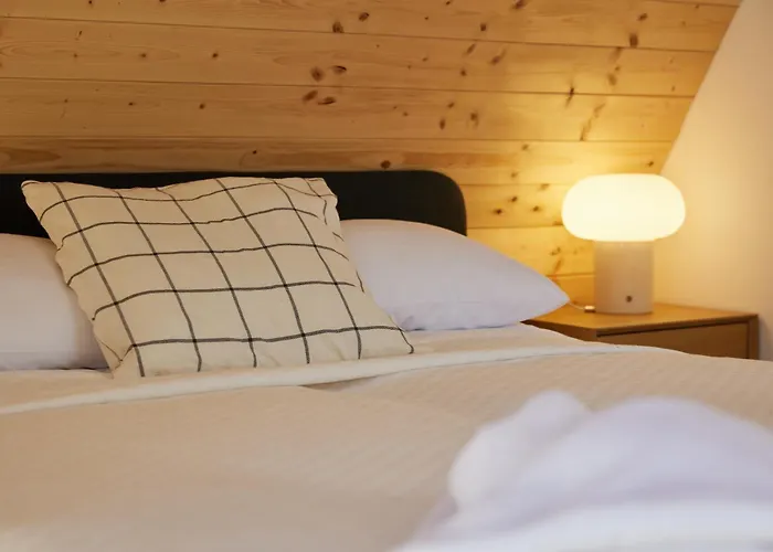 Widokowy Dom W Dolinie 什切尔克