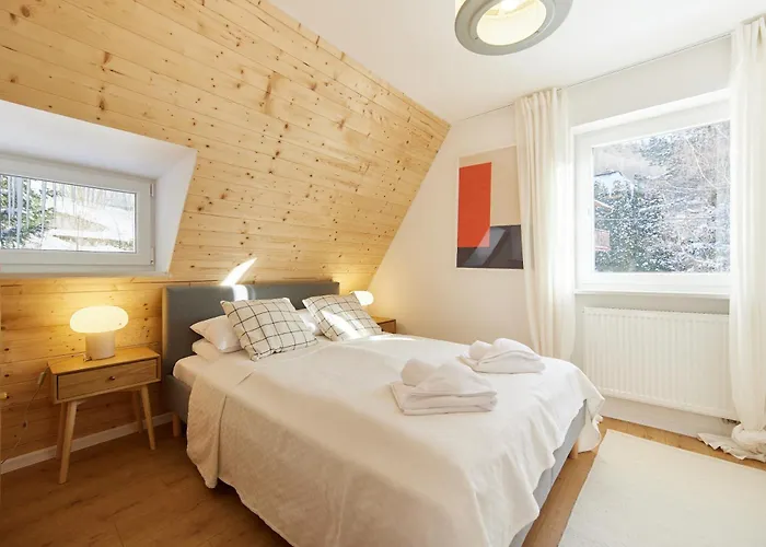 Widokowy Dom W Dolinie בית נופש שצ'צ'ירק